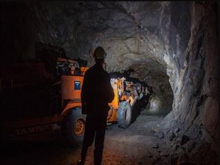  کارشناس ارشد اکتشافات معدنی انتقاد کرد کمبود تکنولوژی در بخش اکتشافات معدنی