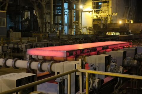 مدیرعامل فولاد هرمزگان مطرح کرد؛ حرکت فولاد هرمزگان به سمت تولید فولاد سبز/فروش داخلی ۷ درصد افزایش یافت