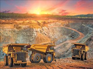  داستان دریافت و پرداخت حقوق دولتی را بررسی می‌کند یک بام و دو هوای حکمرانی در معادن