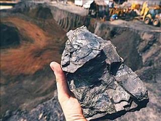  سنگ‌آهن وابسته به توسعه اکتشافات و استخراج