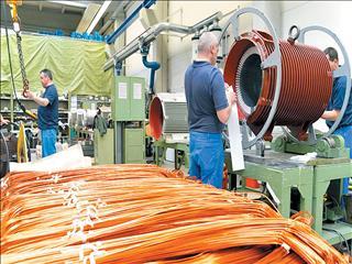  نبود چشم‏‏‌انداز روشن از آینده تقاضا برای مقاطع فولادی به رکود فولادی‏‏‌ها دامن زد ضعف تقاضا؛ سرعت‌گیر فروش مقاطع فولادی