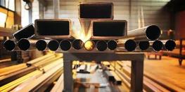 انتظارات بازار فولاد در دست دلار آزاد است/ مبنای قیمت‌گذاری فولاد چیست؟