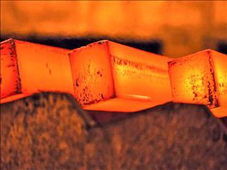  معاملات فولادی‏‏‌ها در بازار فیزیکی رونق گرفت فولاد در سقف نرخ سه‌ماهه