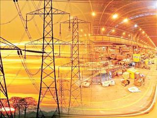  در پی دو برابر شدن نرخ برق صنایع فولادی و فلزی مطرح شد کمبود برق ضربه به تولیدکنندگان صنعت فولاد