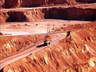  اهمیت اصلاح قانون معادن بررسی شد از عجله کمیسیون معدن تا ۴ سال تاخیر!