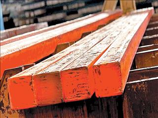  بررسی معاملات در بورس‌کالای ایران نشان می‌دهد عقبگرد قیمت فولاد در پی افت تقاضا