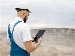  ارتباط معدن با دانشگاه بررسی شد: عـصـر شـایـسـتـگـی