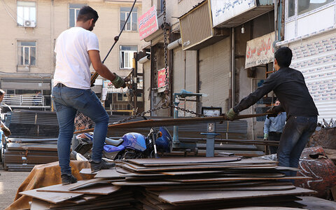 آذر طلایی در بازار داخلی آهن‌آلات بازار آهن