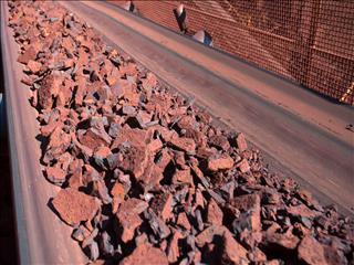  بعد از افزایش قیمت اخیر رقم خورد ثبات جهانی بهای سنگ‌آهن