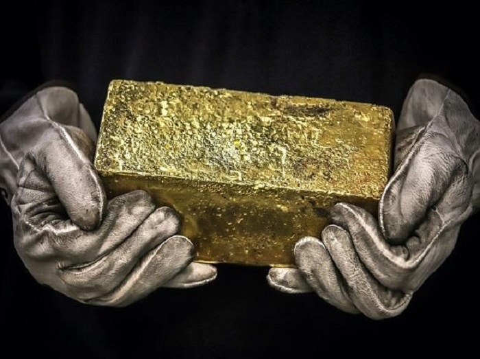 طلای جهانی از ادامه پرواز بازماند و دلار پرید